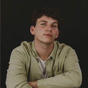 Meet your Posher, Clay